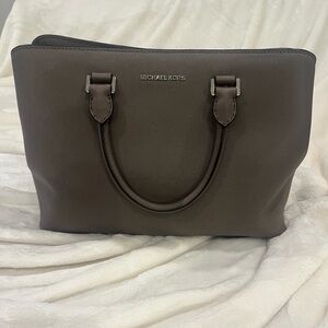 Michael Kors Savannah Saffiano Leather Medium Satchel-Used